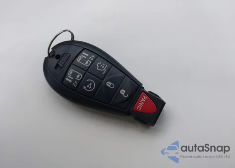 2014 Chrysler Town & Country Touring-L z USA, uszkodzony, nr VIN 2C4RC1CG3ER115895